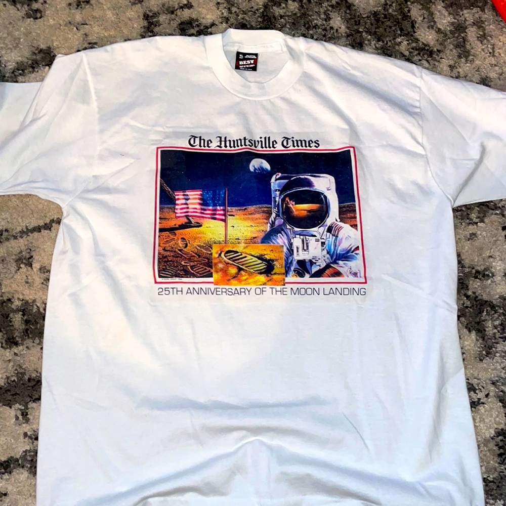 Vintage 1994 Moon landing tee